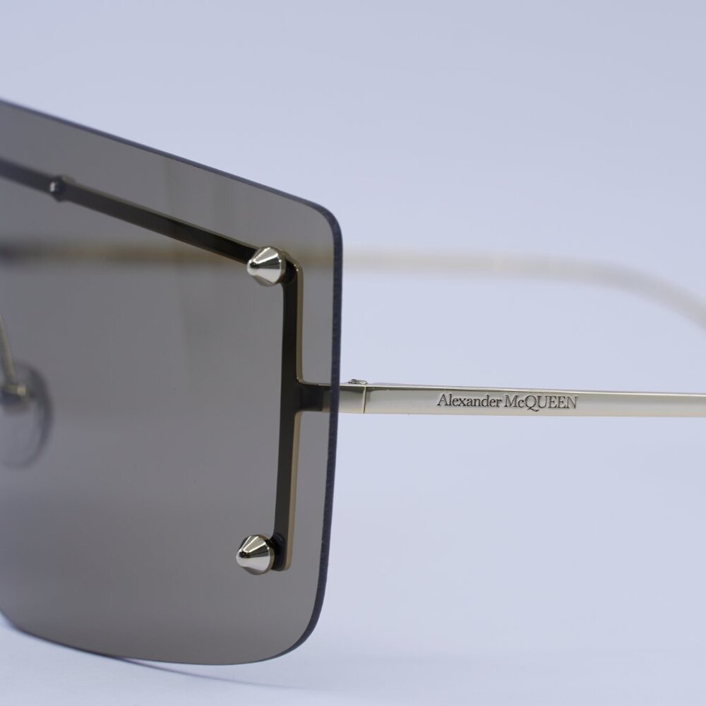 🕶️ New Alexander McQueen AM0412S 002 Sunglasses - Gold Frame, Brown Lenses - Picture 4 of 10